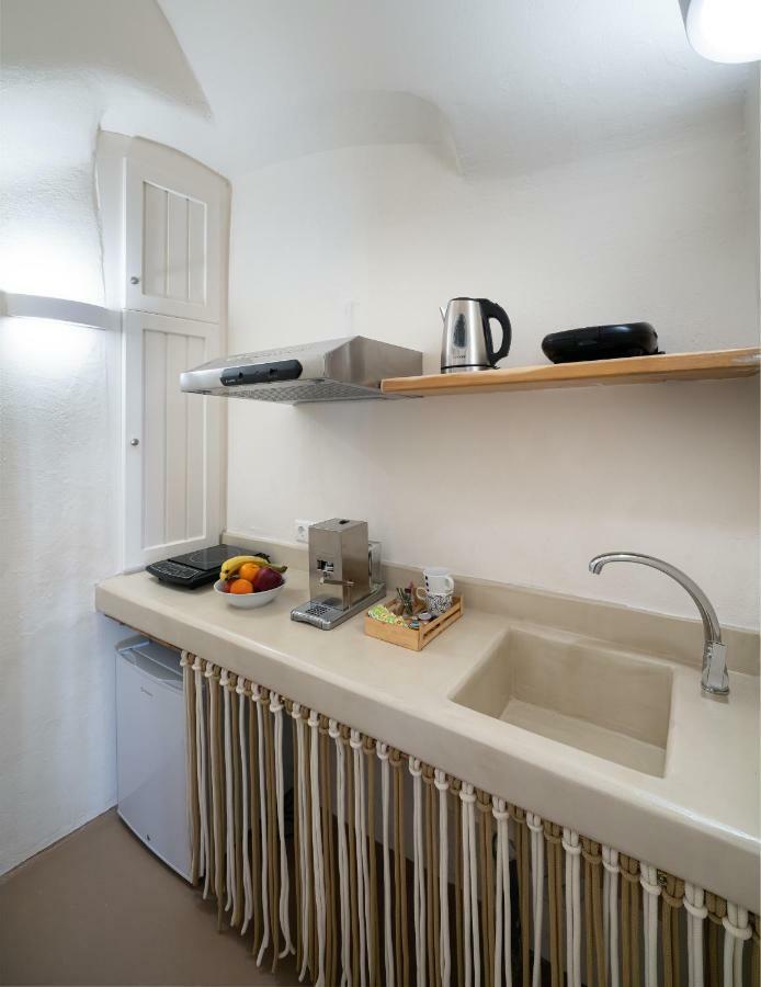 Nalas Suites Emporio  Экстерьер фото