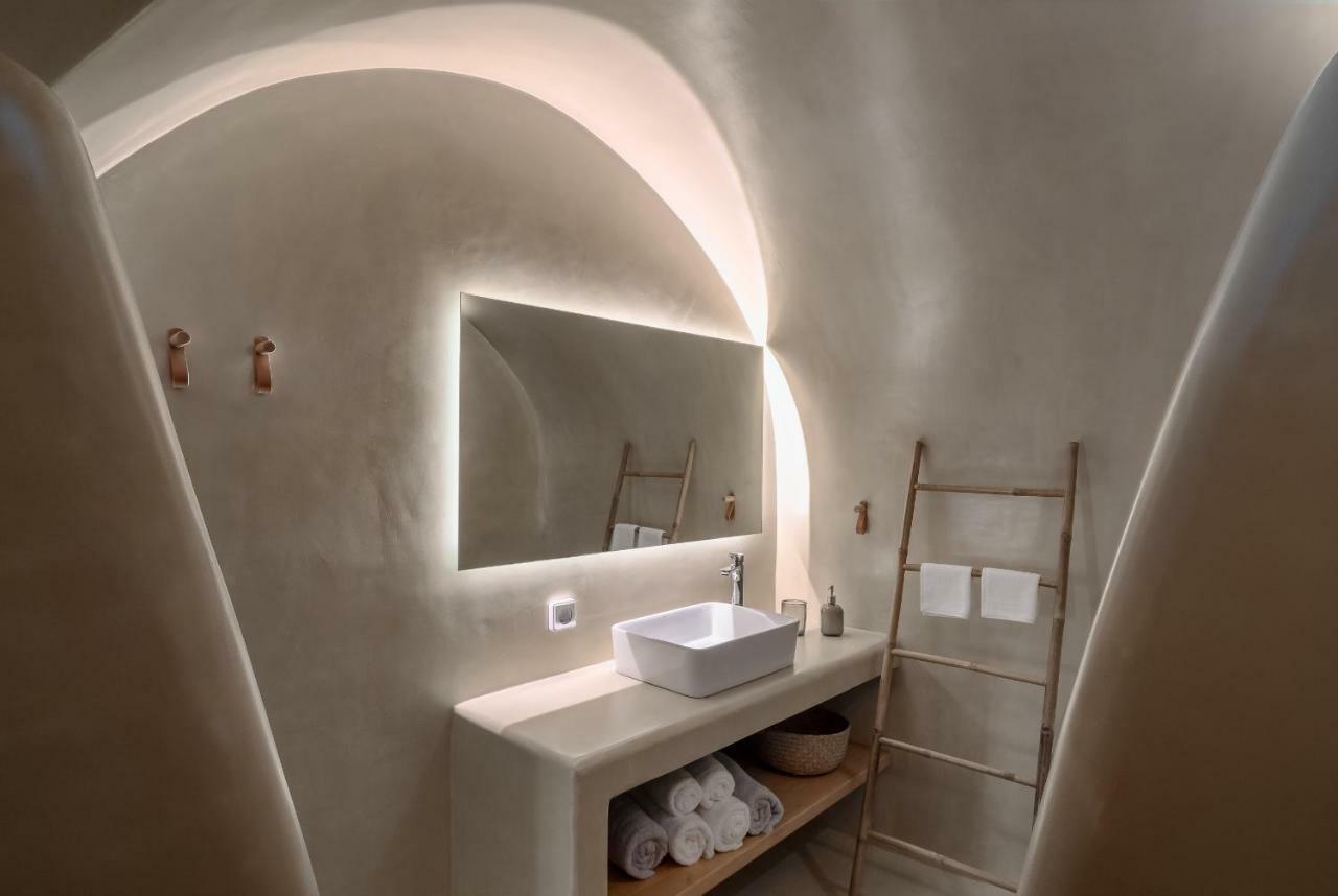 Nalas Suites Emporio  Экстерьер фото
