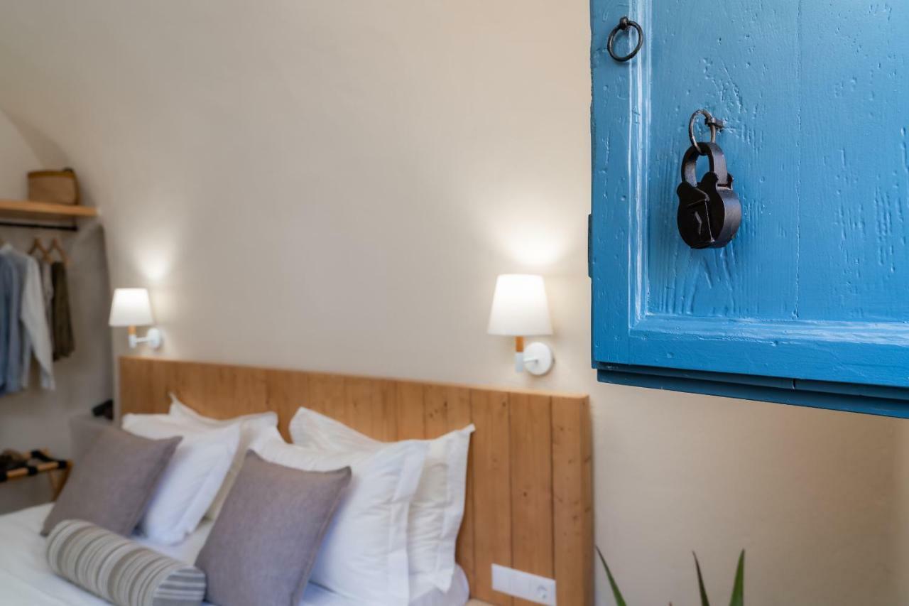 Nalas Suites Emporio  Экстерьер фото